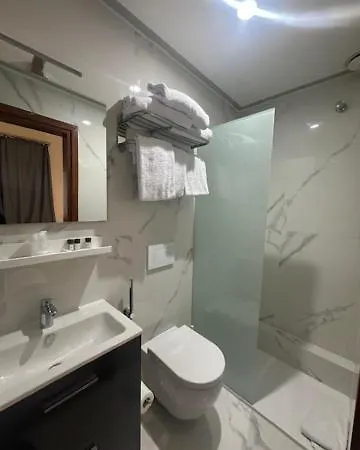 Europa 4* Signa