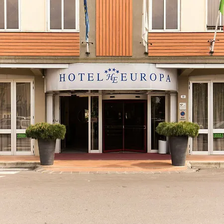 Europa Отель 4*